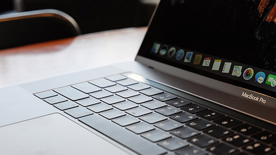 Tại sao bạn nên chọn mua Macbook Pro 15 inch cũ chính hãng?