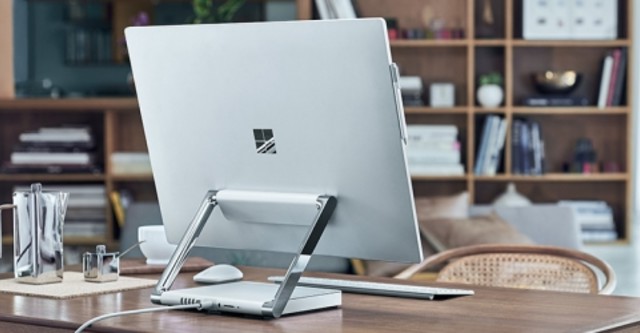 chiến lược "đè bẹp" iMac của Microsoft