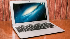 macbook air 11 inch chính hãng