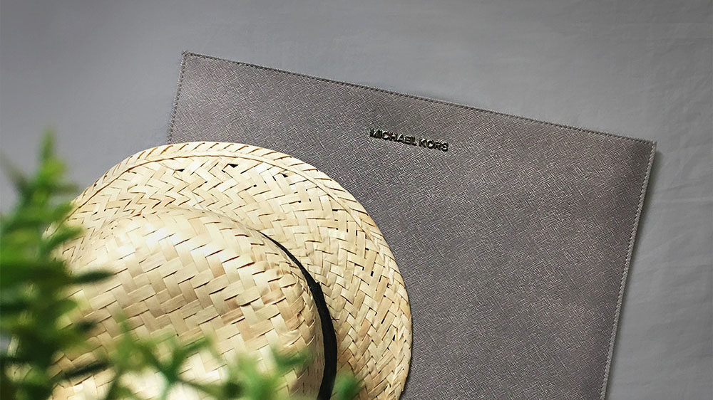 Cặp đựng Macbook Air cũ chính hãng Michael Kors Sleeve siêu đẹp