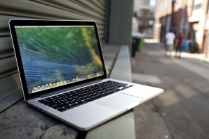 Macbook retina 13 inch cũ 