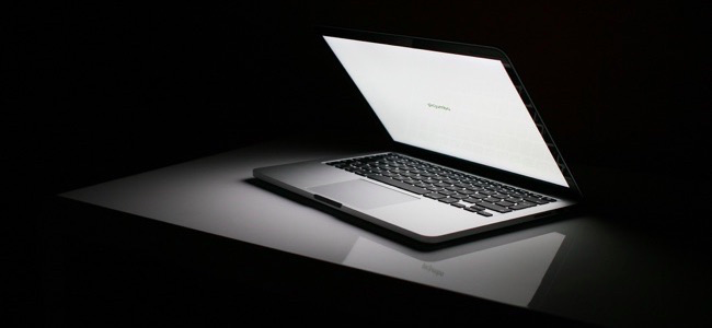 Hướng dẫn chỉnh độ sáng màn hình trên Macbook Pro TouchBar