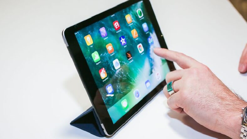 Apple công bố tiết lộ iPad rẻ hơn vào tuần tới