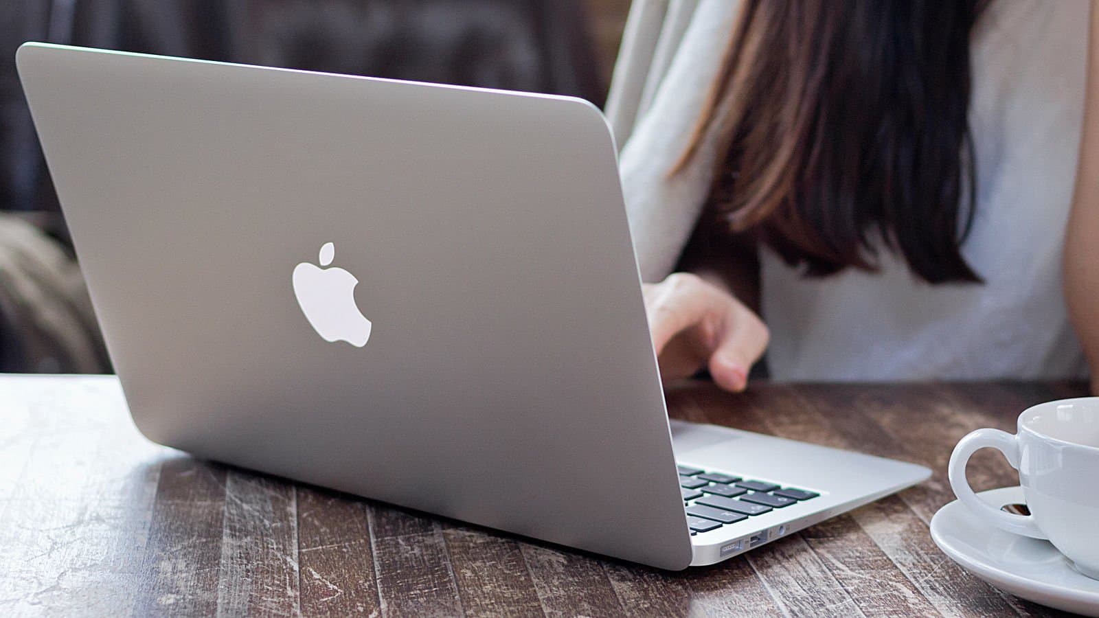Apple xác nhận tất cả các thiết bị Mac và iOS bị ảnh hưởng bởi lỗi Meltdown và Spectre