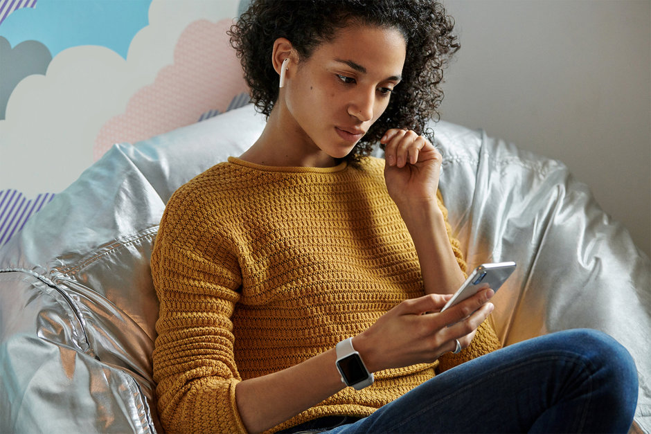 AirPod thế hệ thứ 2 sở hữu pin khỏe hơn, chế độ Hey Siri và sạc khỏe hơn