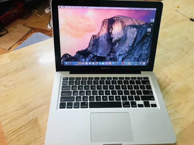 Macbook Pro thế  hệ thứ 2 ( 2008 - 2013) 
