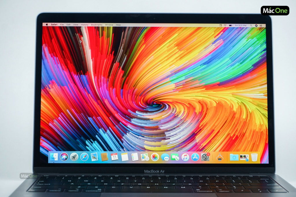 Thời lượng pin sử dụng Macbook Air 2018